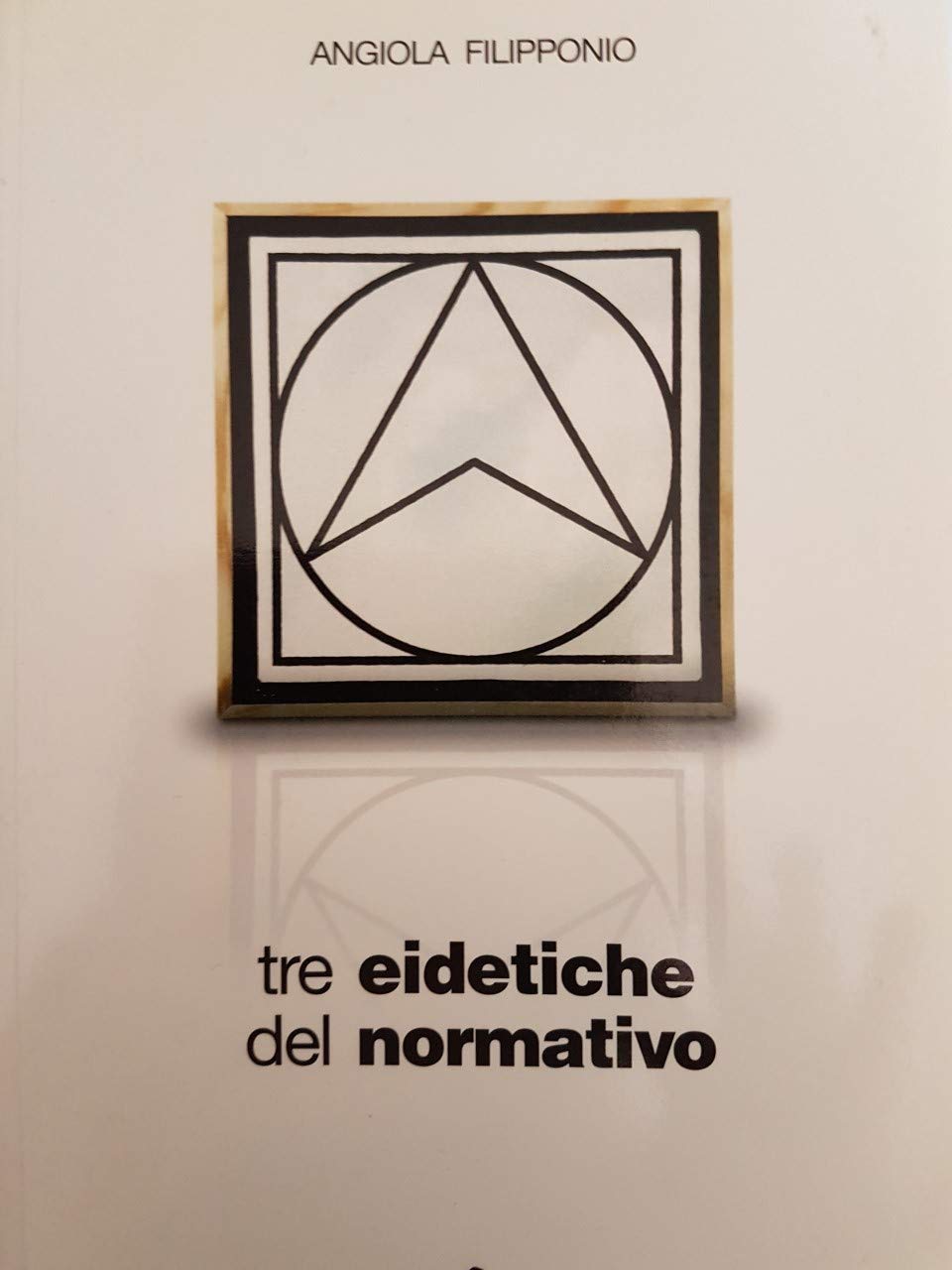 Tre eidetiche del normativo book