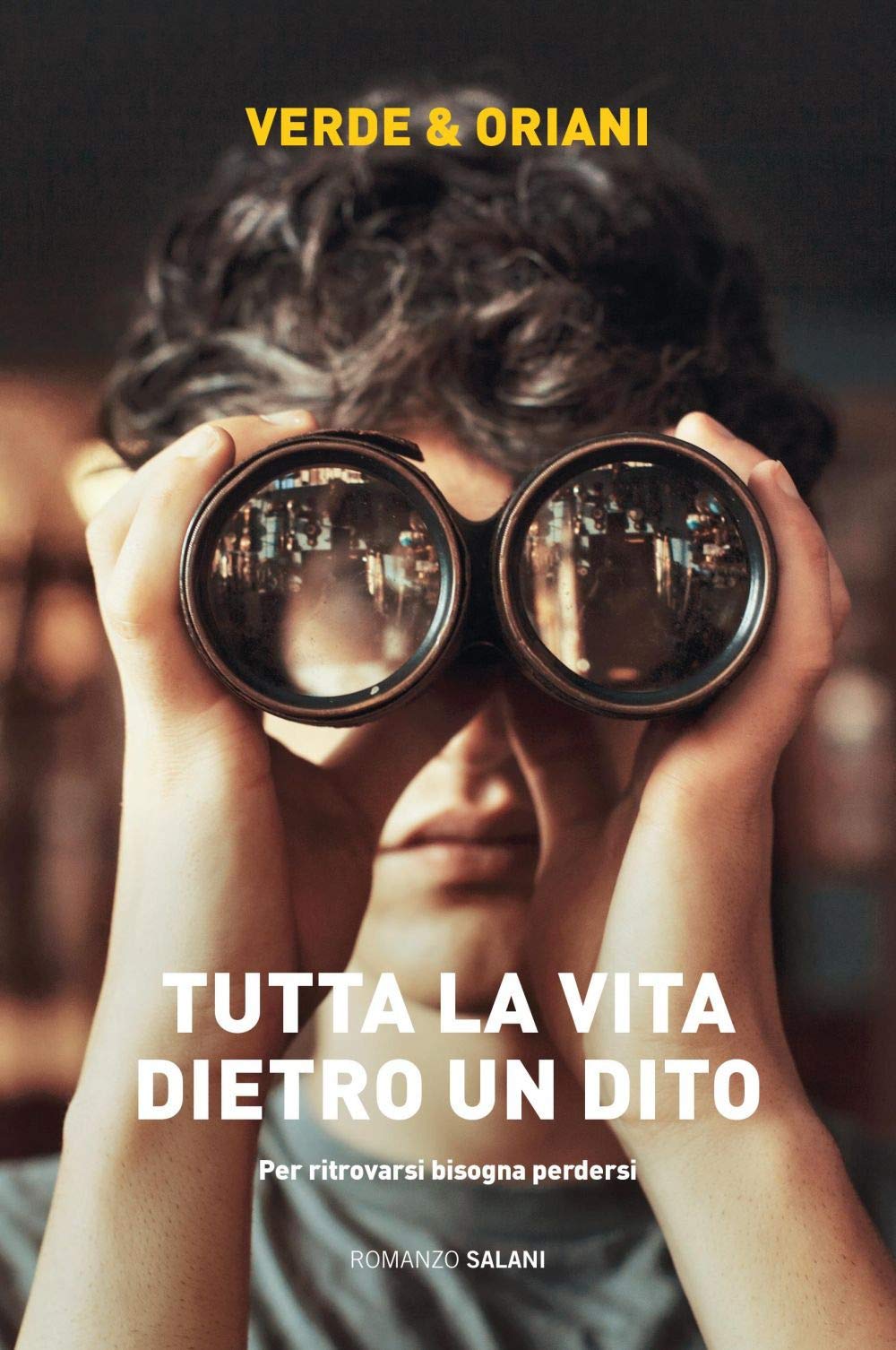 Tutta la vita dietro un dito book