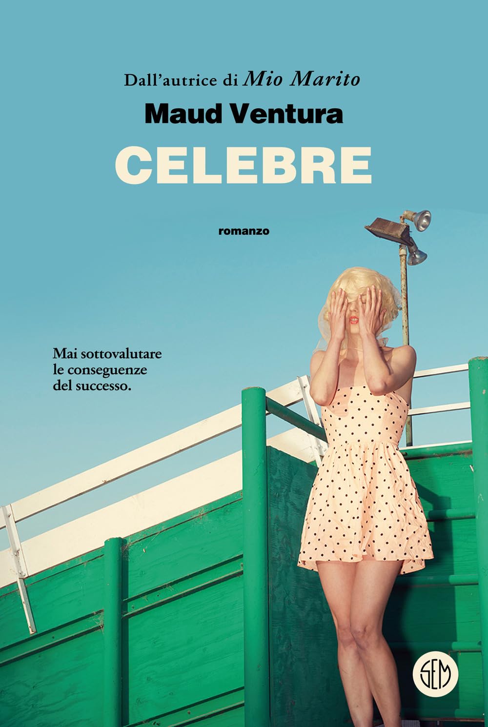 Celebre Contemporary literature Books