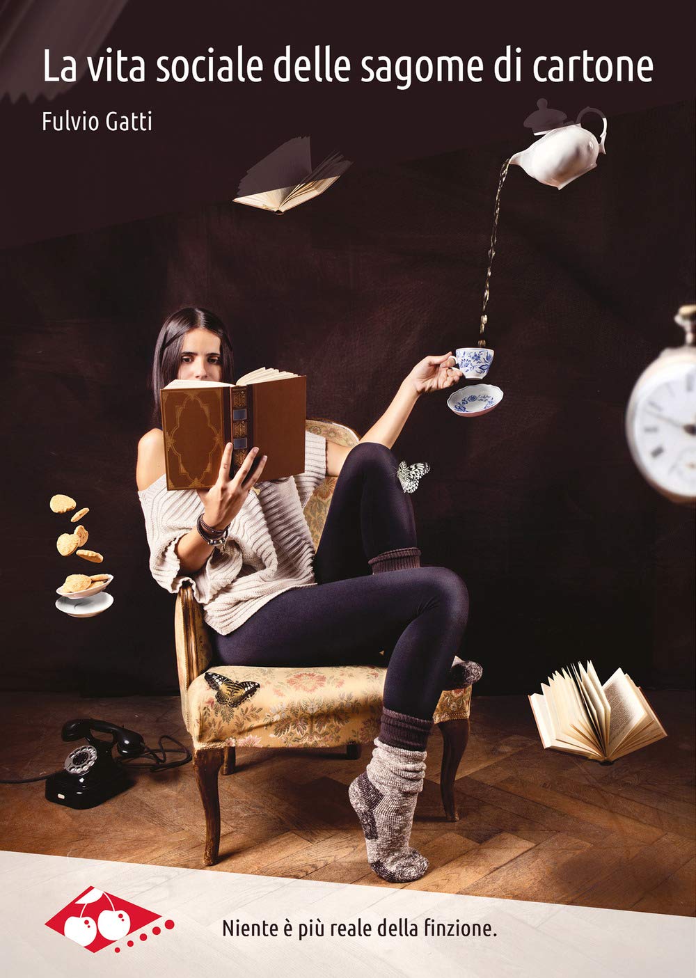 La vita sociale delle sagome di cartone book