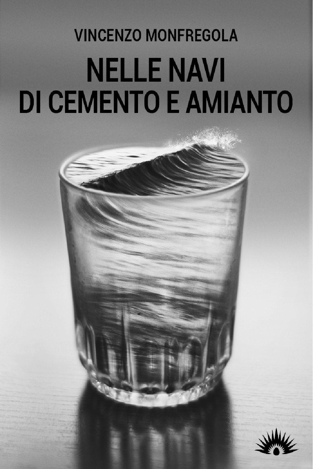 Nelle navi di cemento e amianto book