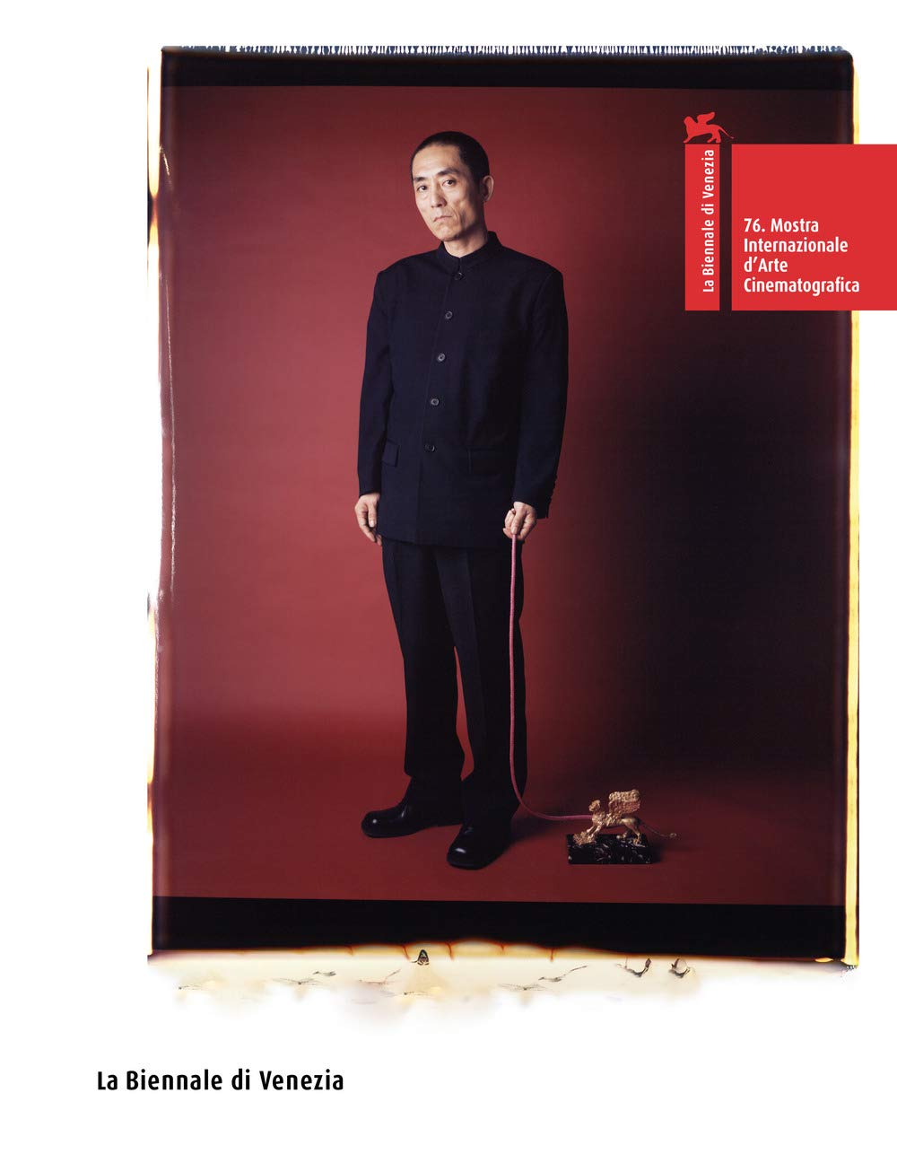 Ritratti (Opere uniche). 300 giant Polaroid raccontano i protagonisti della Biennale Cinema dal 1996 al 2004. Catalogo della mostra (Venezia). Ediz. italiana e inglese book