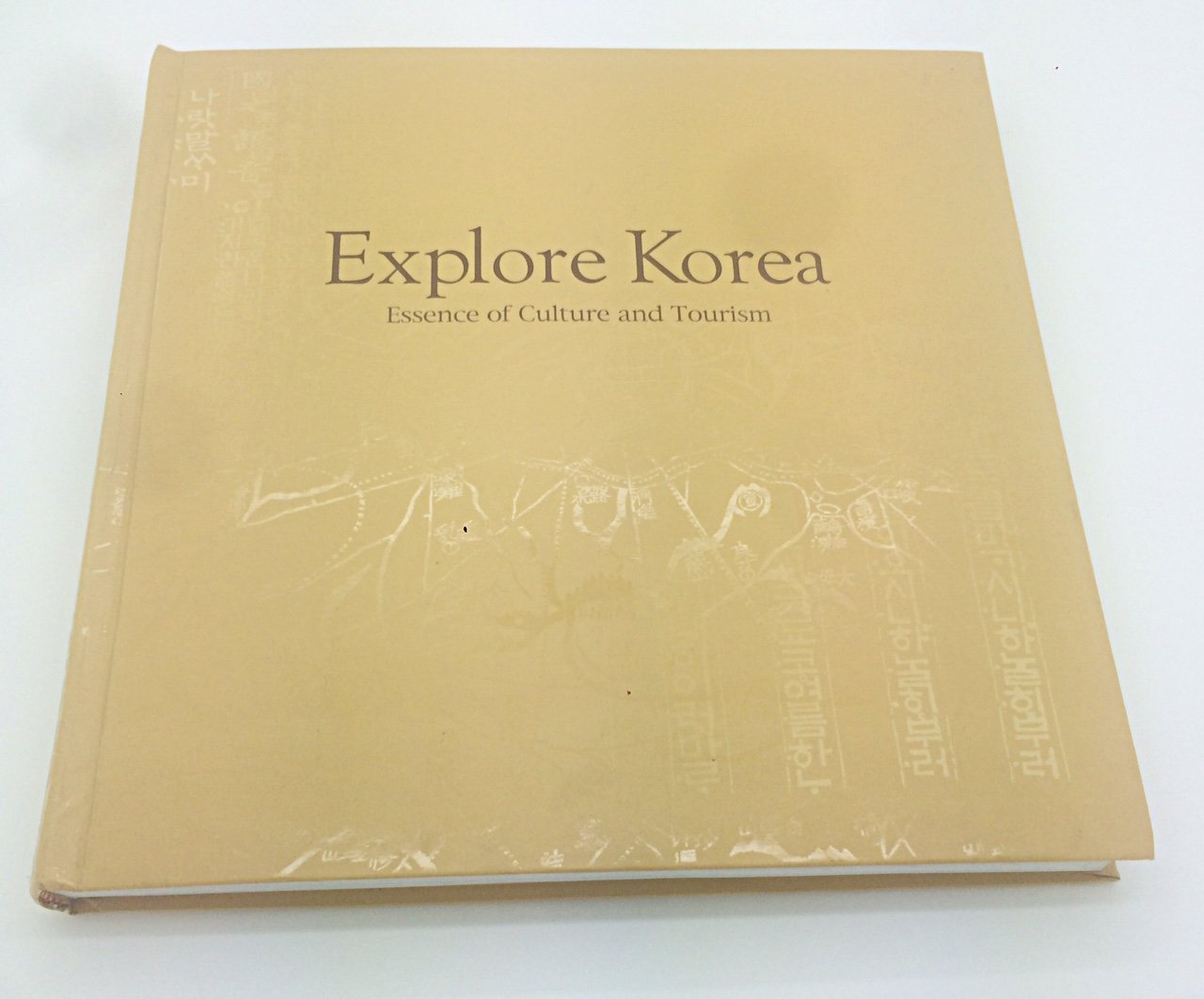 Explore Korea: Essence of Culture and Tourism Books