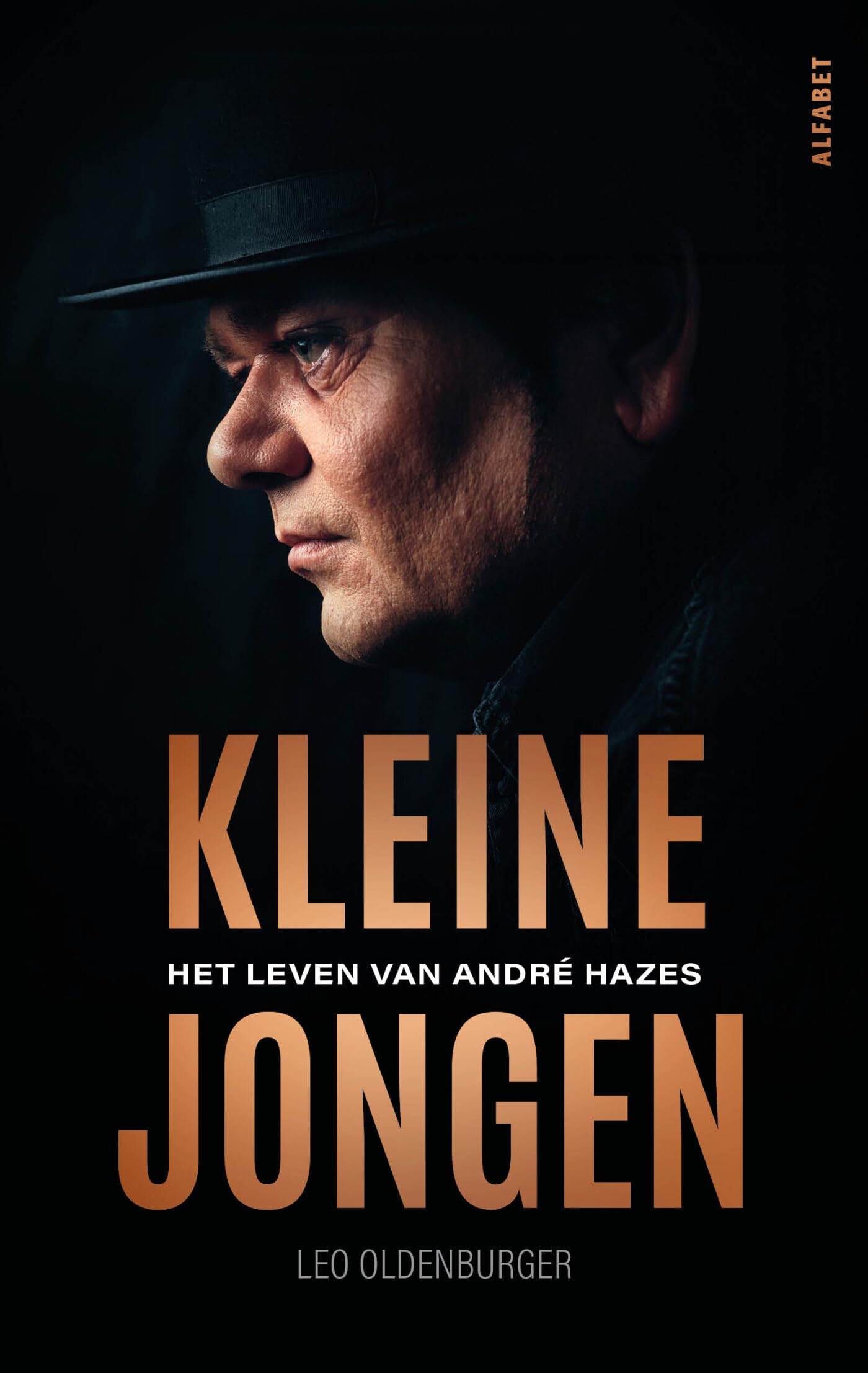 Kleine jongen: het leven van André Hazes book