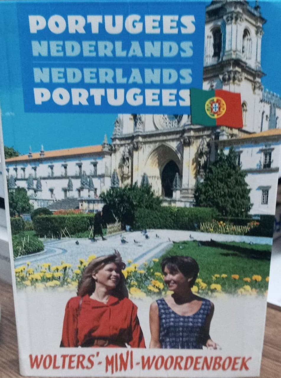 WOLTERS MINI WOORDENBOEK PORTUGEES Books