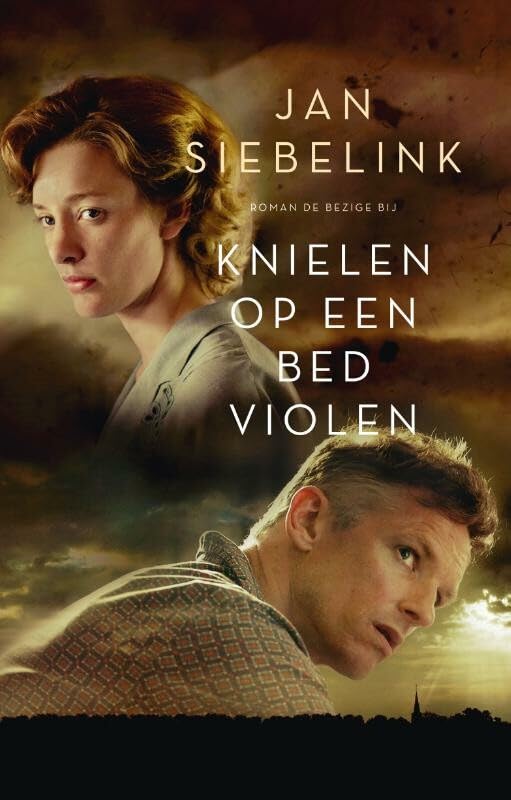 Knielen op een bed violen: roman book