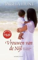 Vrouwen van de Nijl: het verhaal van Mozes book