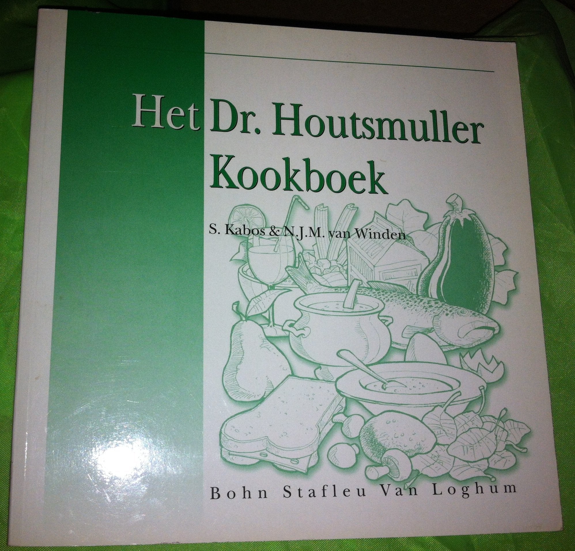 Het Dr. Houtsmuller kookboek: voeding als wapen tegen kanker book