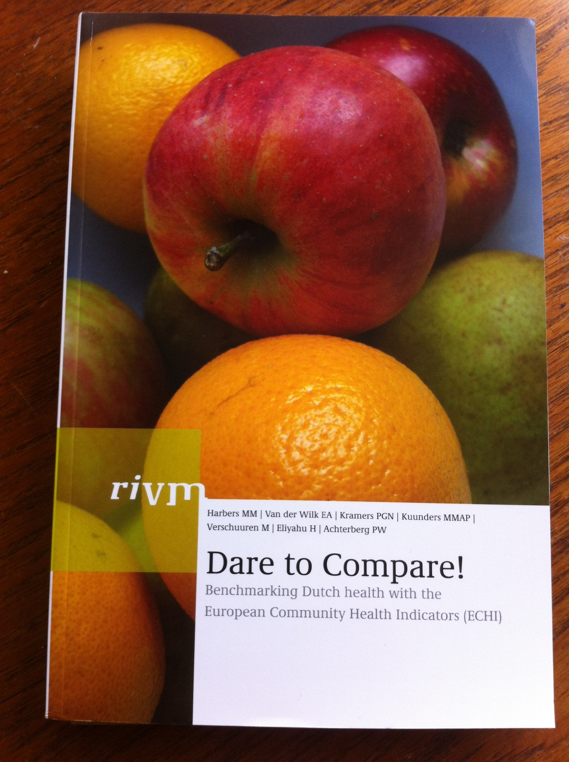 Dare to Compare !: benchmarking Dutch health with the (ECHI) book