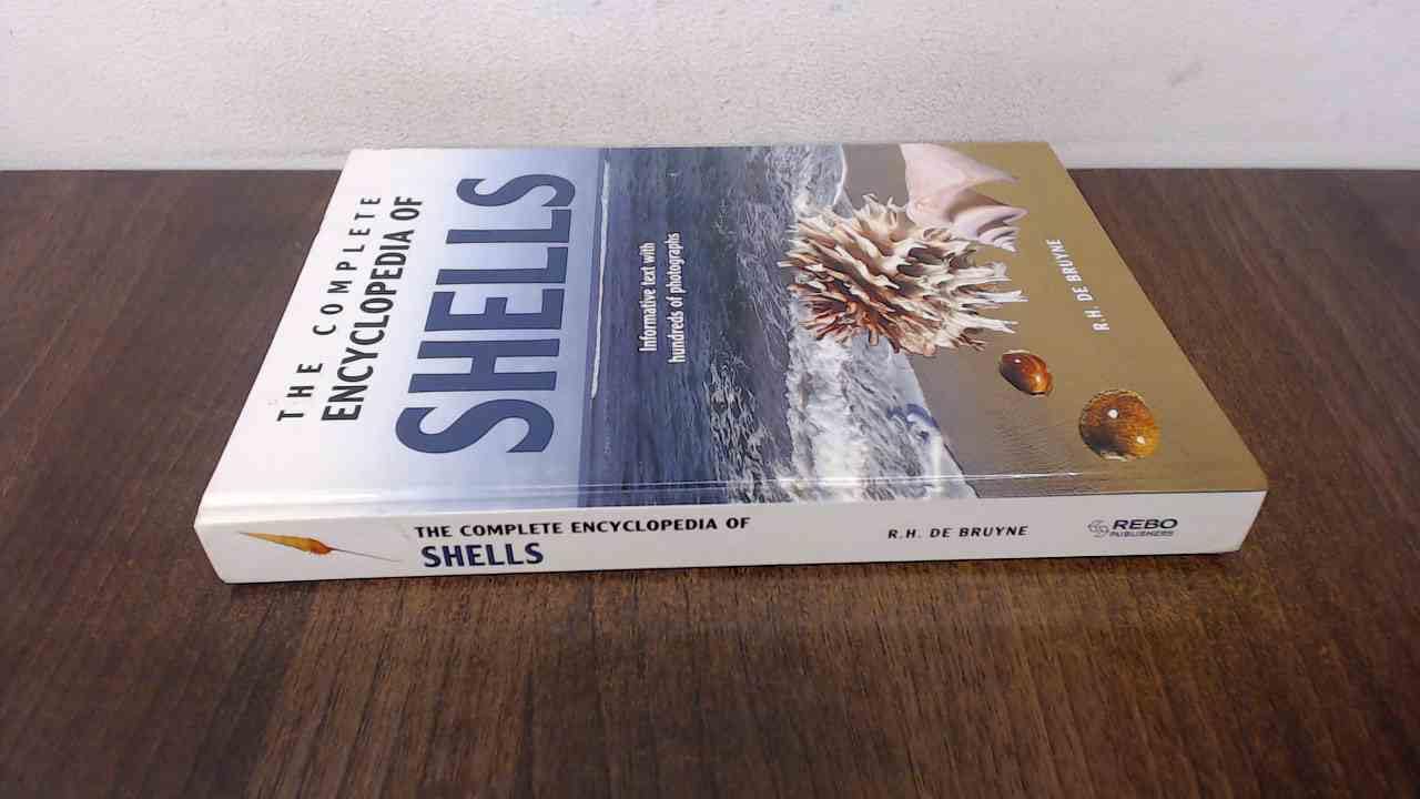 The Complete Encyclopedia Of Shells: Informative Text with Hundreds of Photographs Mathematics