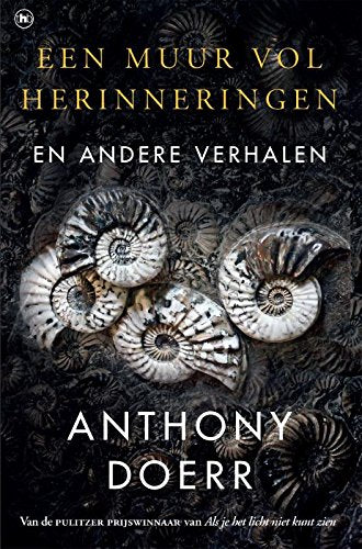Een muur vol herinneringen Essays & Short Stories