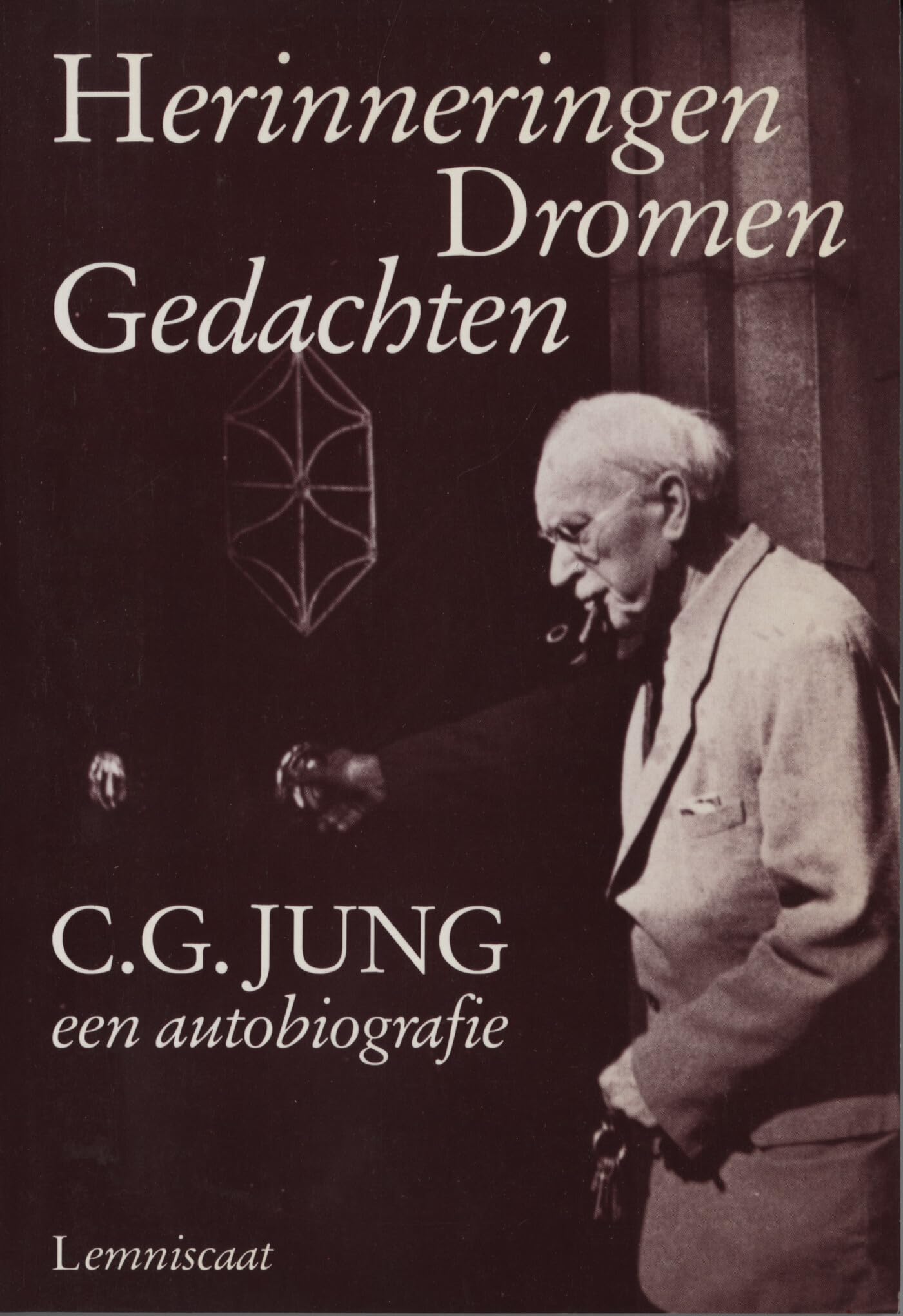 Herinneringen dromen gedachten: een autobiografie Social Sciences