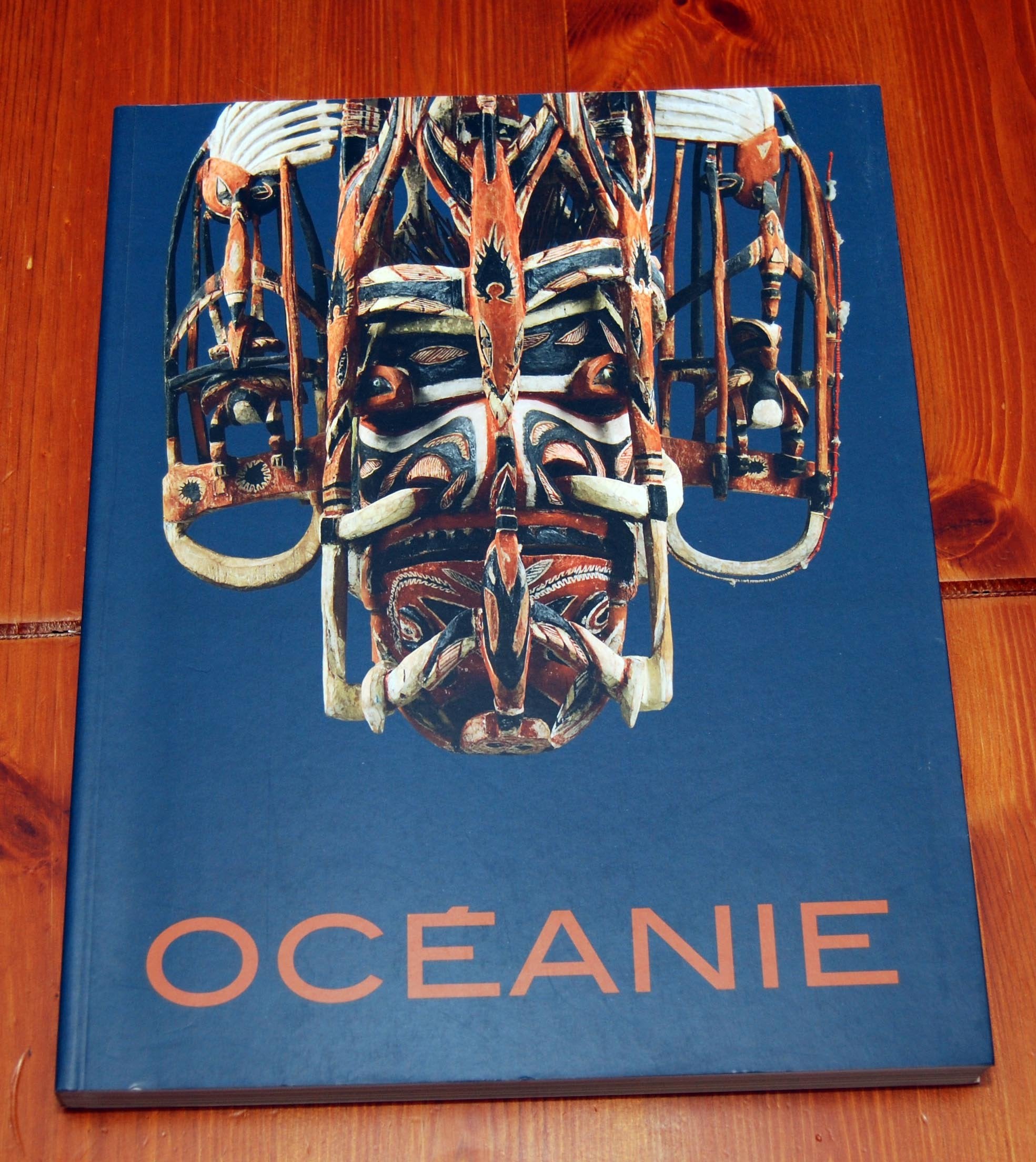 Océanie: Signes de rites, symboles d'autorité Film, Art & Culture