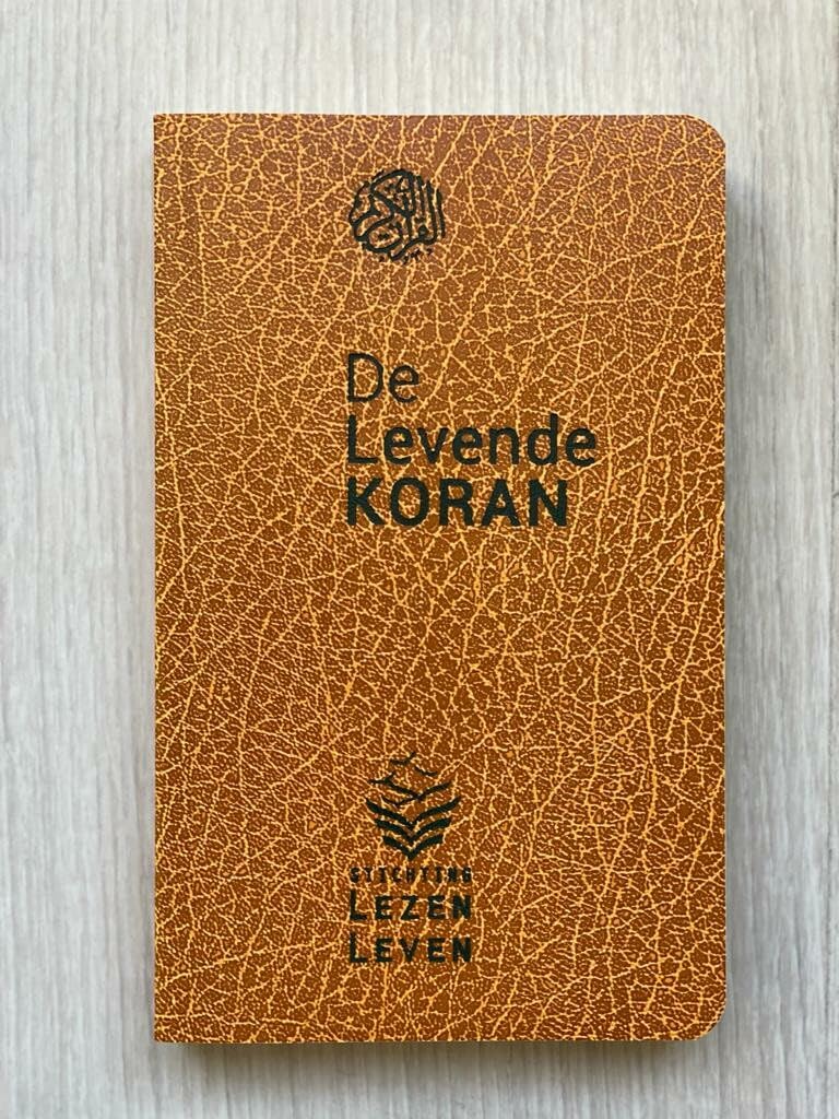 De Levende Koran: een Nederlandse vertaalversie met commentaar book
