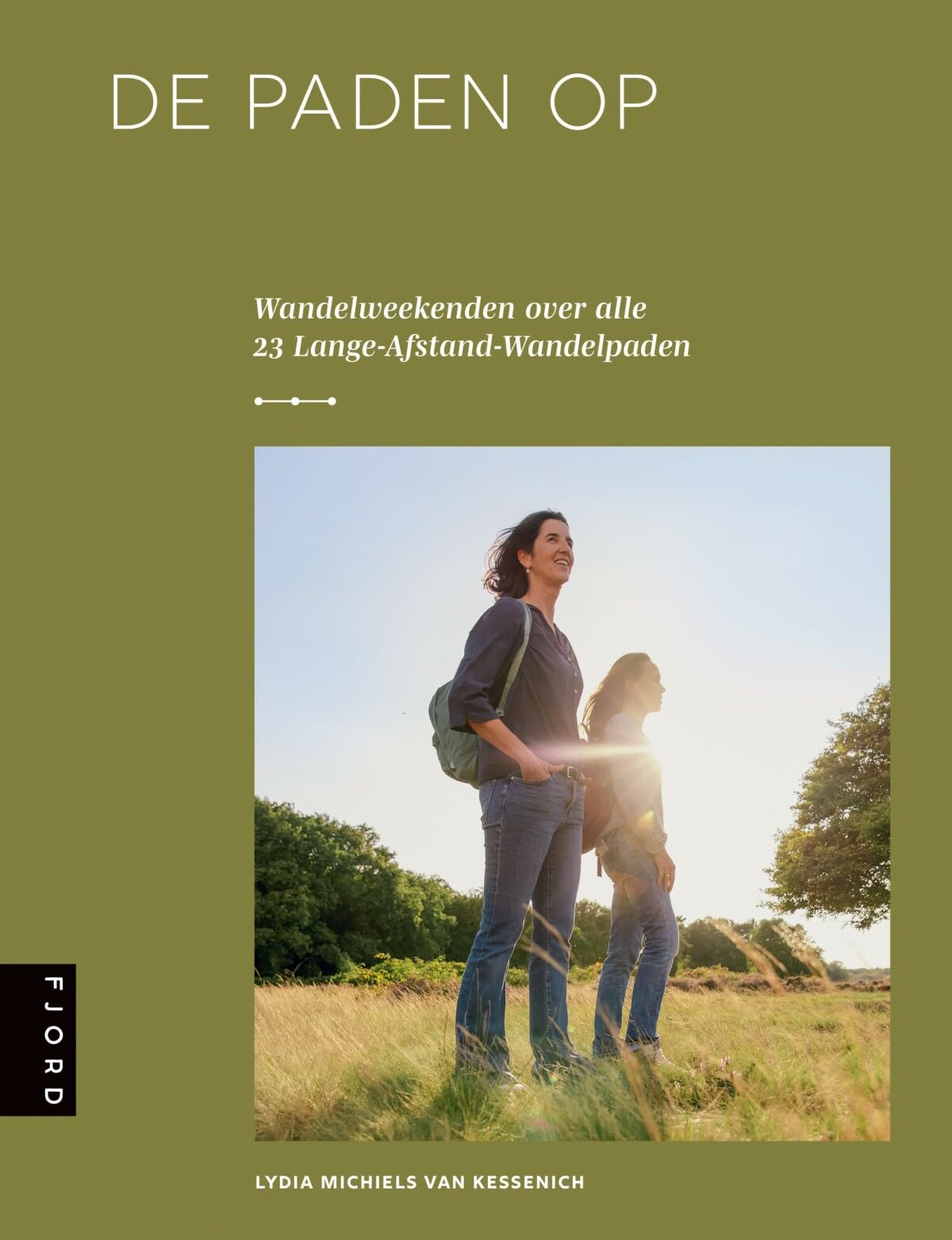 De paden op: wandelweekenden over alle 23 Lange-Afstand-Wandelpaden Leisure, Home & Garden