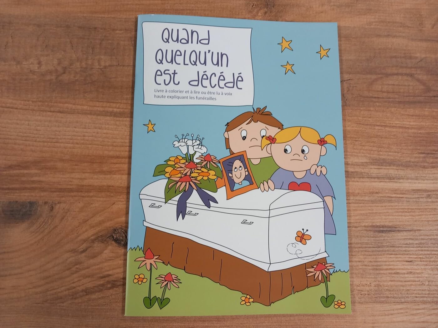 Quand Quelqu'un est Jécéjé: Livre à colorier et à lire ou être lu à voix haute expliquant les funérailles Non-fiction