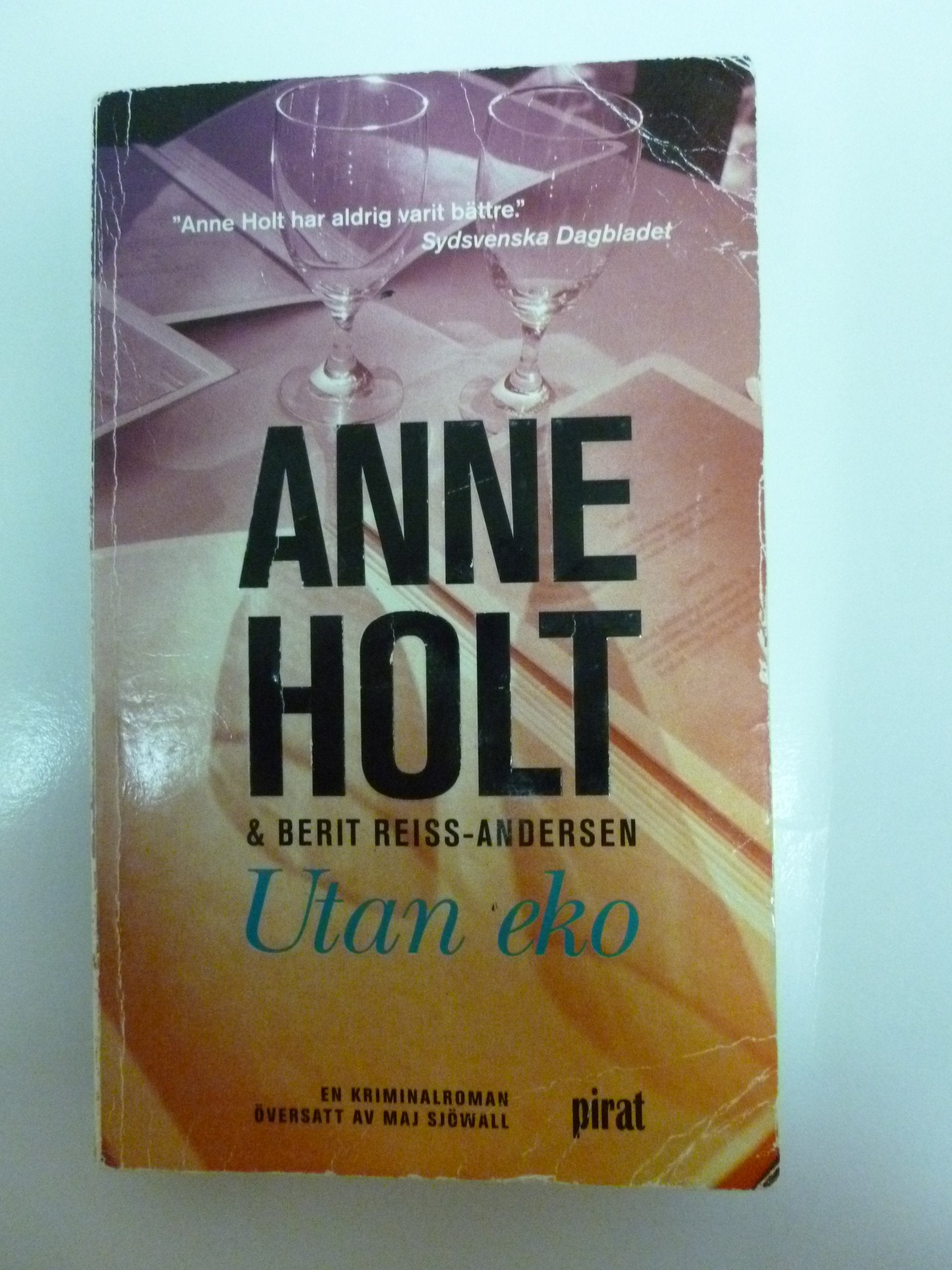Utan eko. En kriminalroman - Översatt av Maj Sjöwall Books