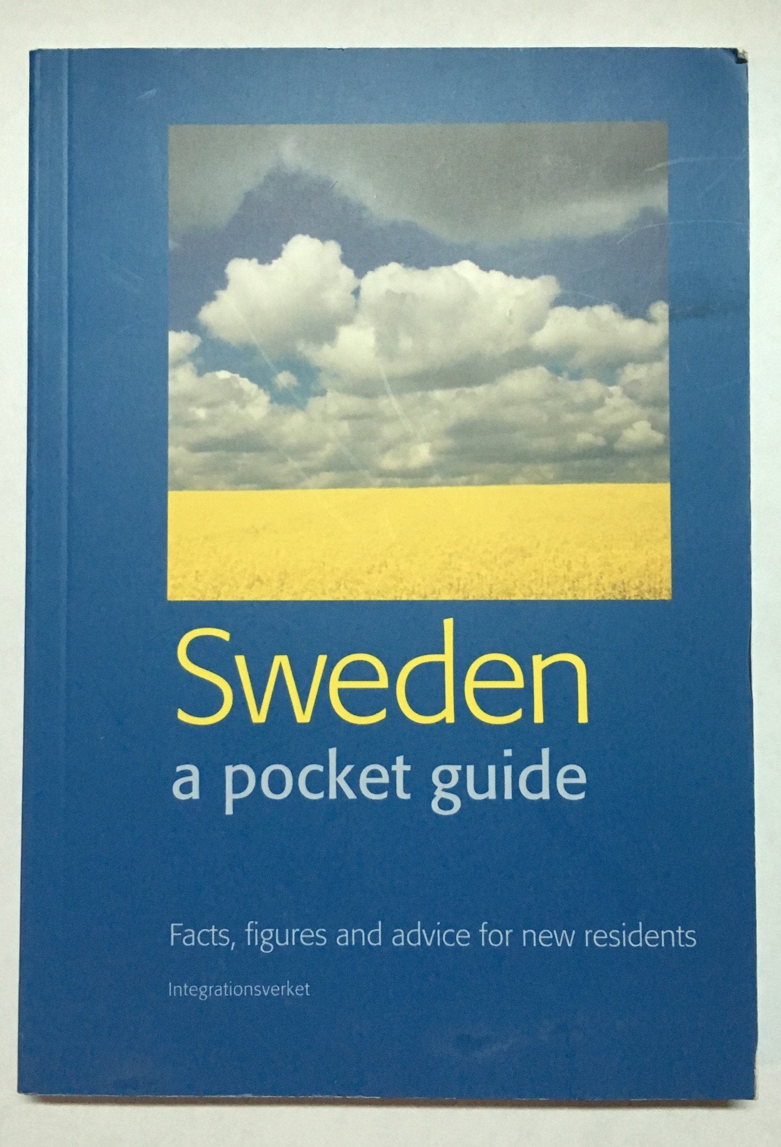 Sweden a Pocket Guide book
