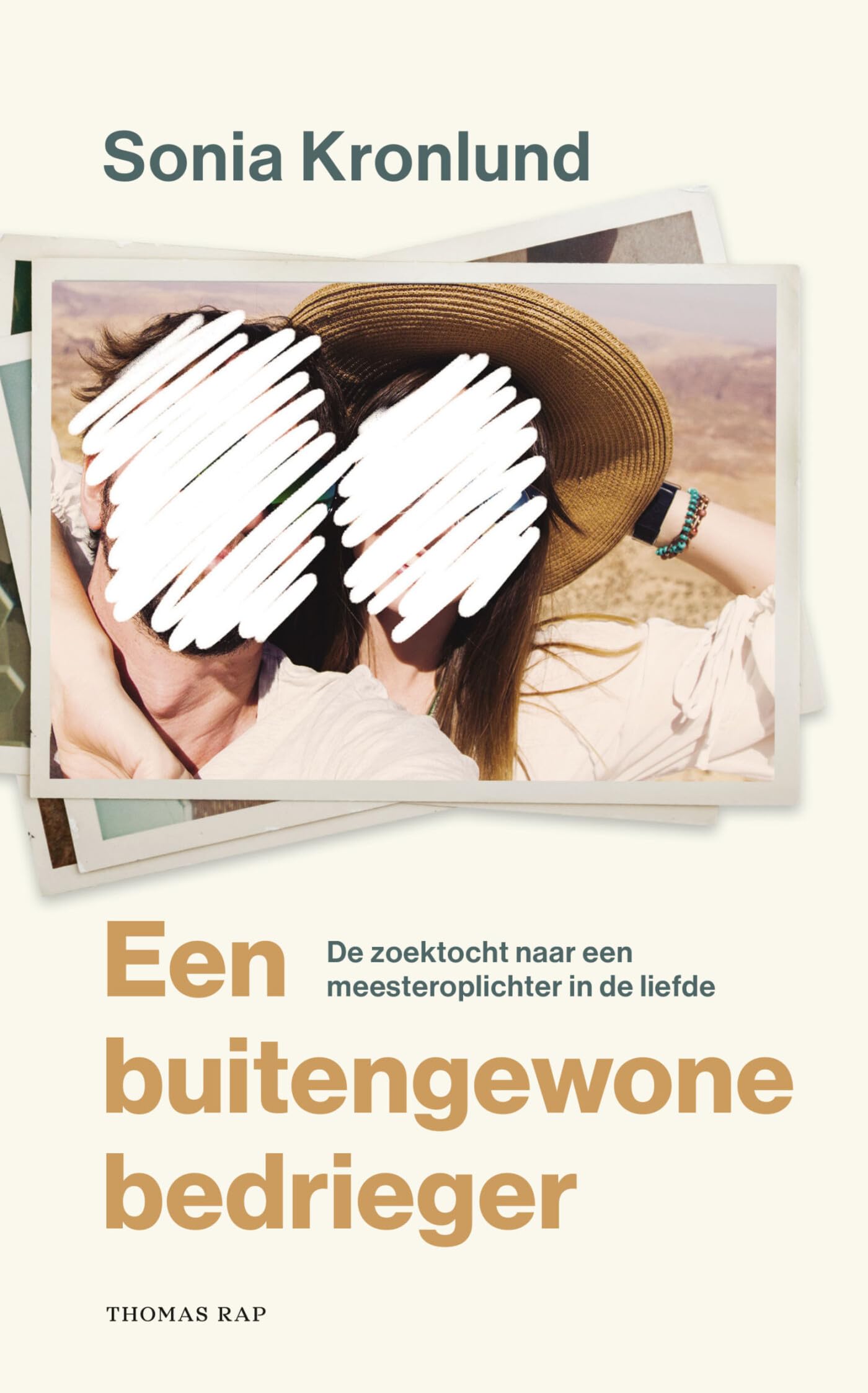 Een buitengewone bedrieger: de zoektocht naar een meesteroplichter in de liefde book