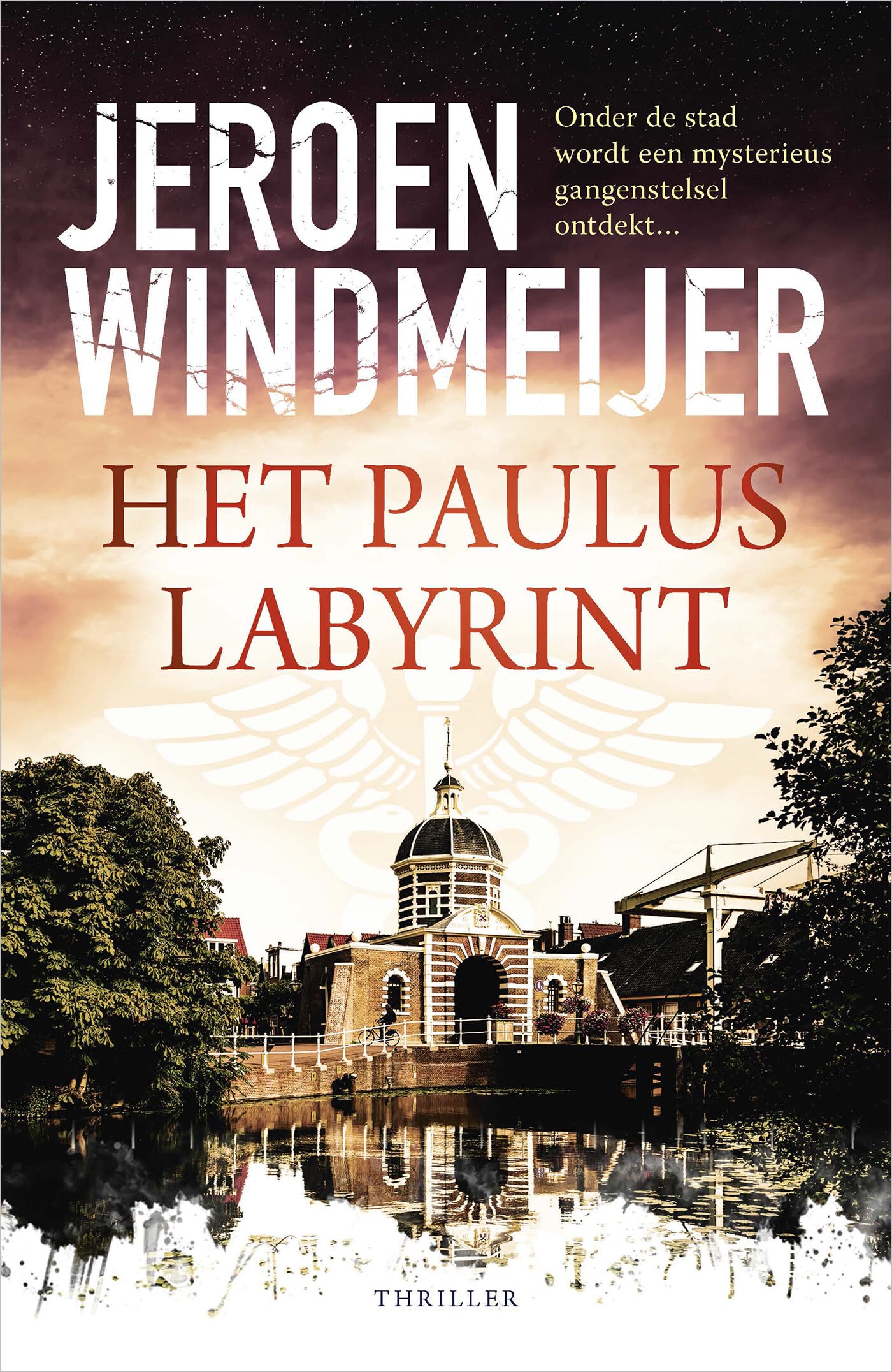 Het Pauluslabyrint: Onder de stad wordt een mysterieus gangenstelsel ontdekt... Essays & Short Stories