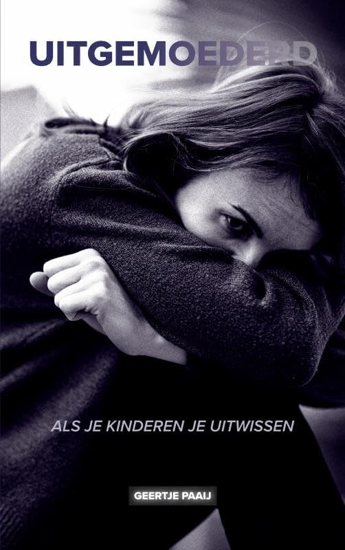 Uitgemoederd: Als je kinderen je uitwissen Contemporary literature