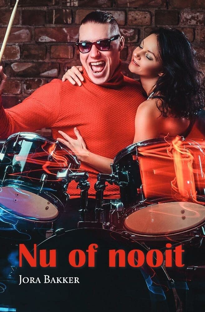 Nu of nooit: Een fan wordt verliefd op de drummer van haar favoriete band book