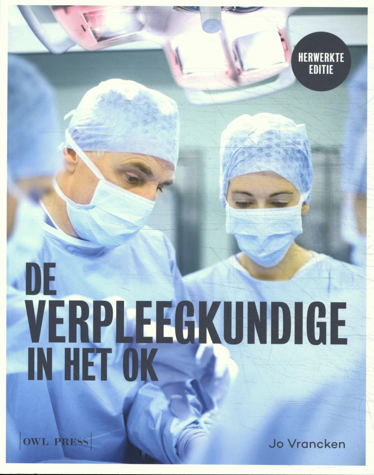 De verpleegkundige in het OK book