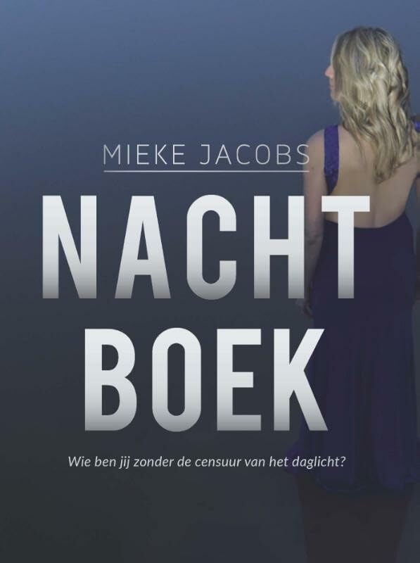 Nachtboek: schemerlichte en donkere overpeinzingen book