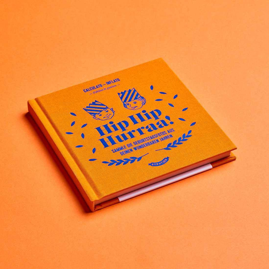 Stratier Hip Hip Hurraa! | Die wunderbaren Jahre unserer Kinder | oranges GEBURTSTAG-TAGEBUCH für die ersten 25 Jahre | 15x15 cm, 108 Seiten, Leinen-Hardcover, Deutsch Leisure, Home & Garden