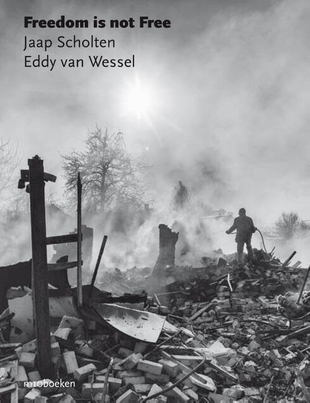 Freedom is not Free: Met crowdfunding de oorlog winnen book
