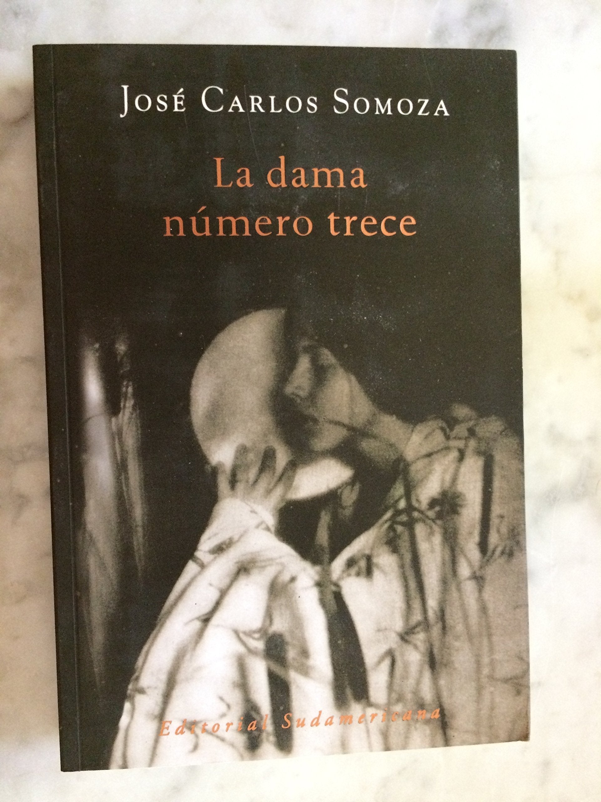 La dama numero trece / The Lady Number Thirteen Contemporary literature