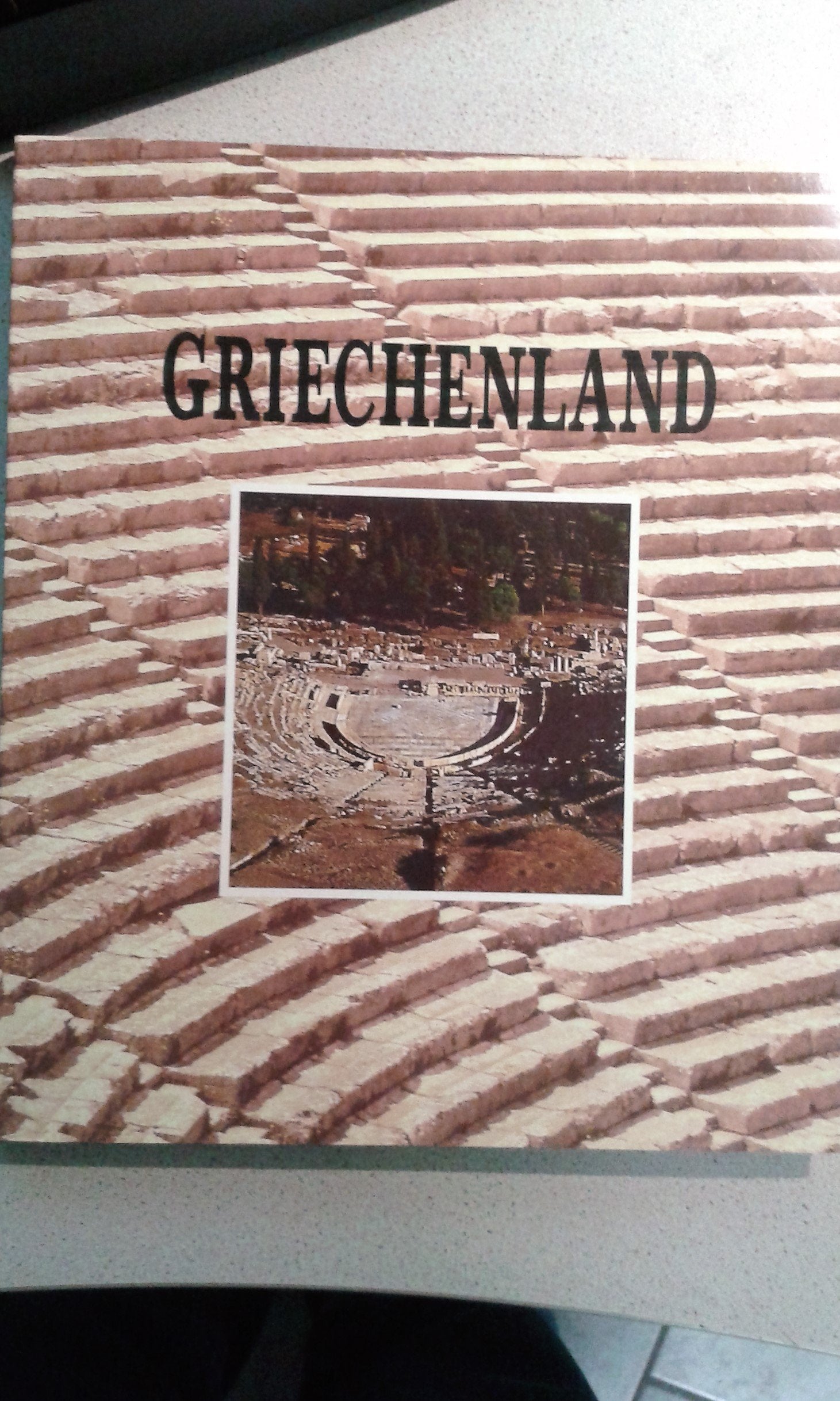 Griechenland. Jahrbuch. Kulturelles Vermächtnis - Antike Theater. Politics & History