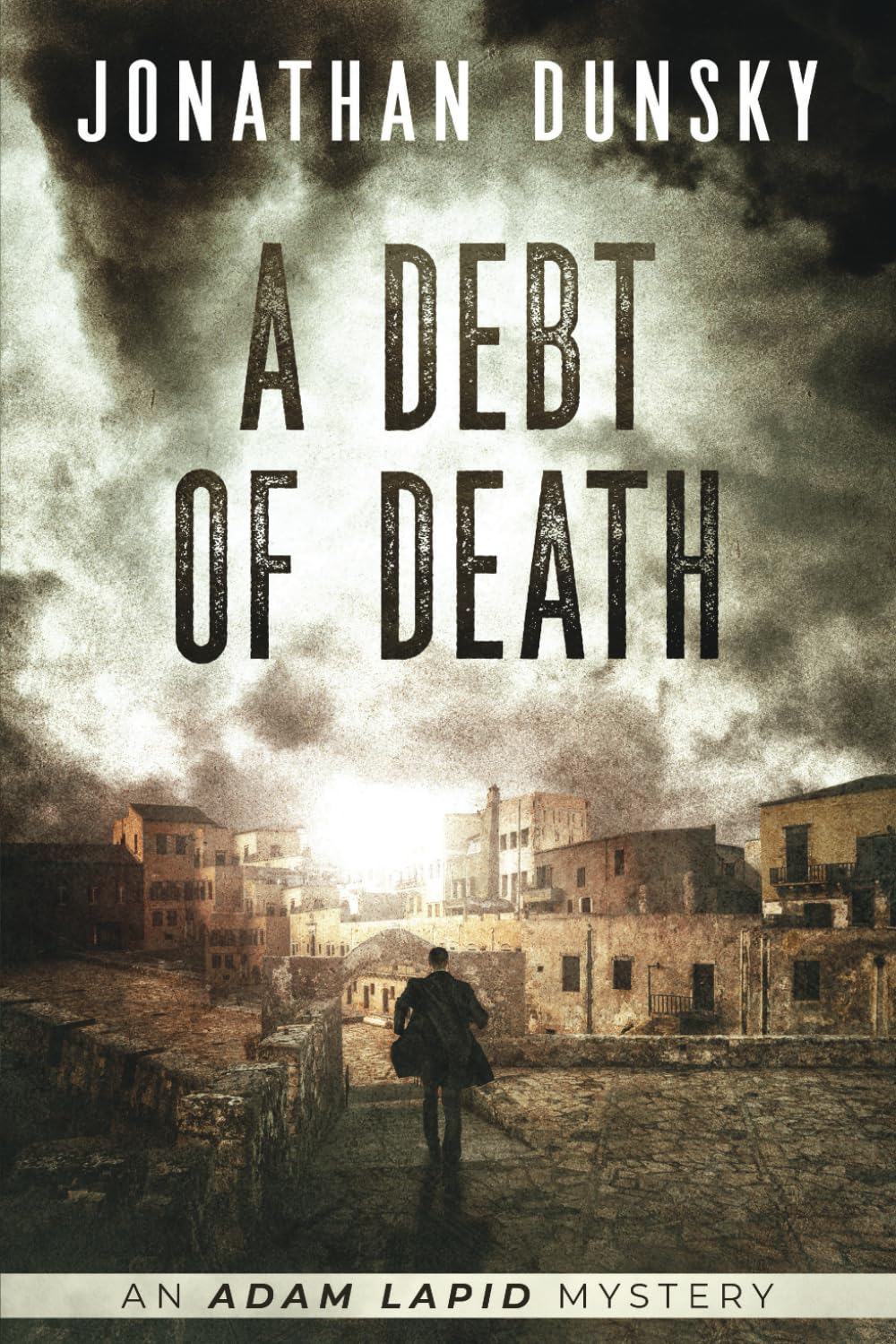 A Debt of Death (Adam Lapid Mysteries, Band 4) Contemporary literature
