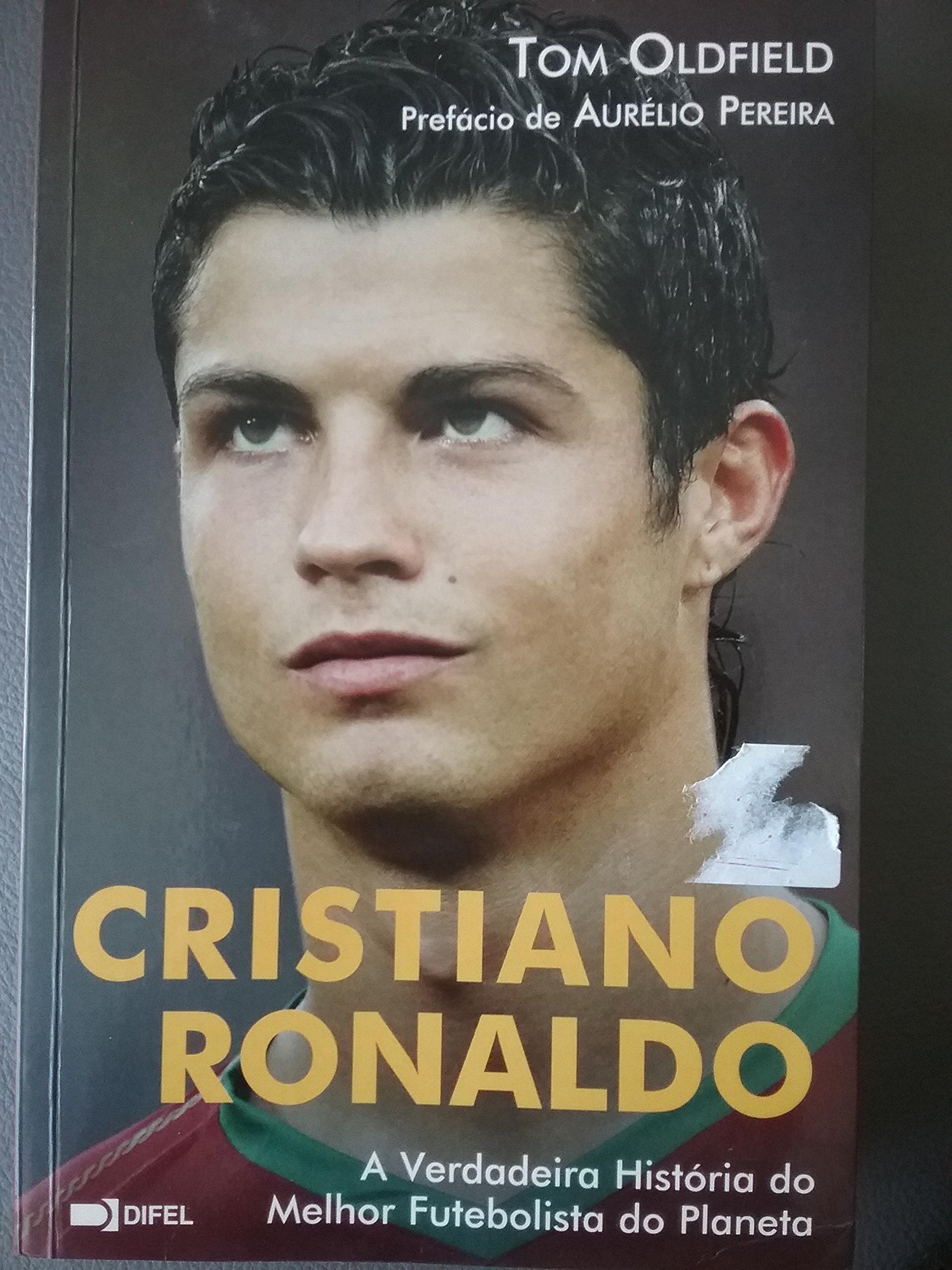 Cristiano Ronaldo a verdadeira história do melhor futebolista du mundo book