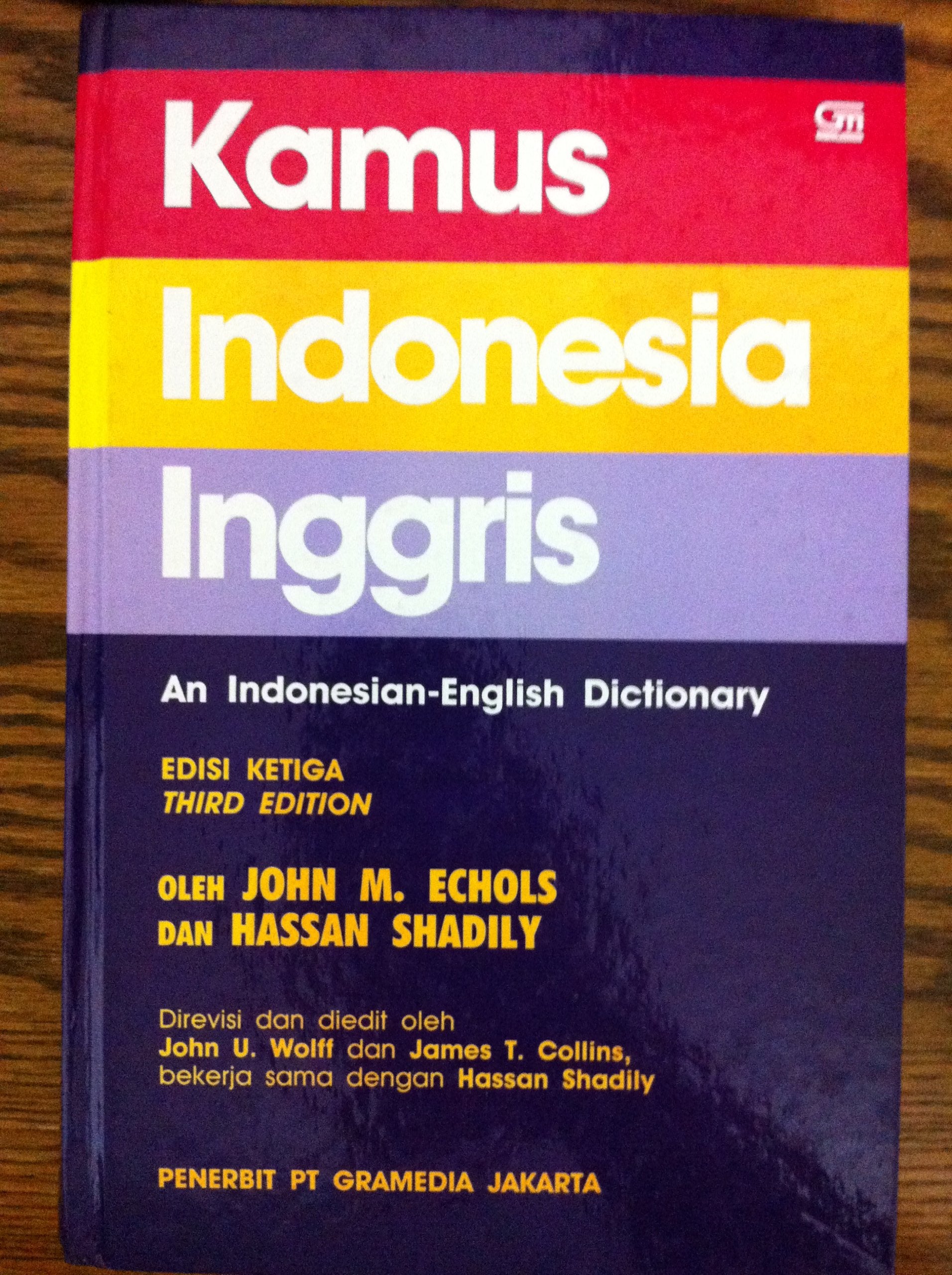 Kamus Indonesia Inggris: An Indonesian-English Dictionary Reference Books