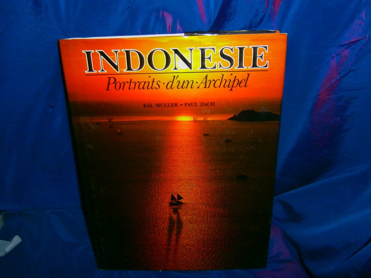 Indonesie, portraits d'un archipel book