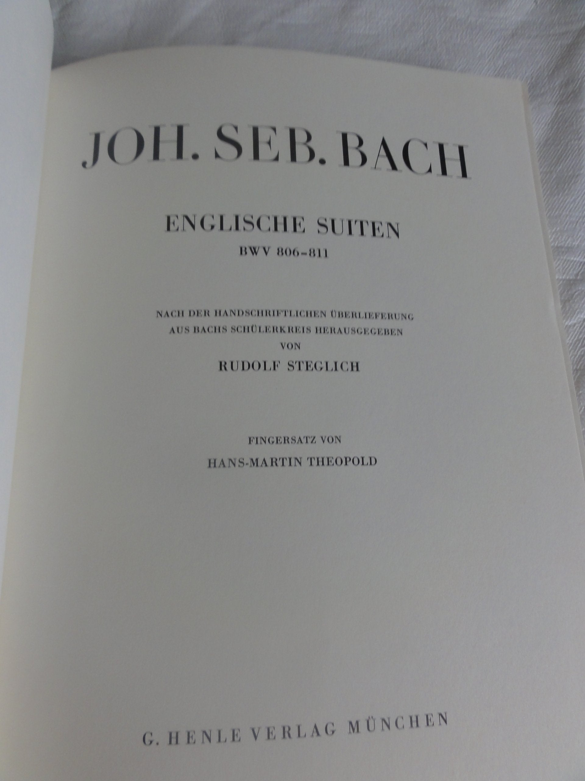 Englische Suiten BWV 806-811, Studien-Edition Sheet Music