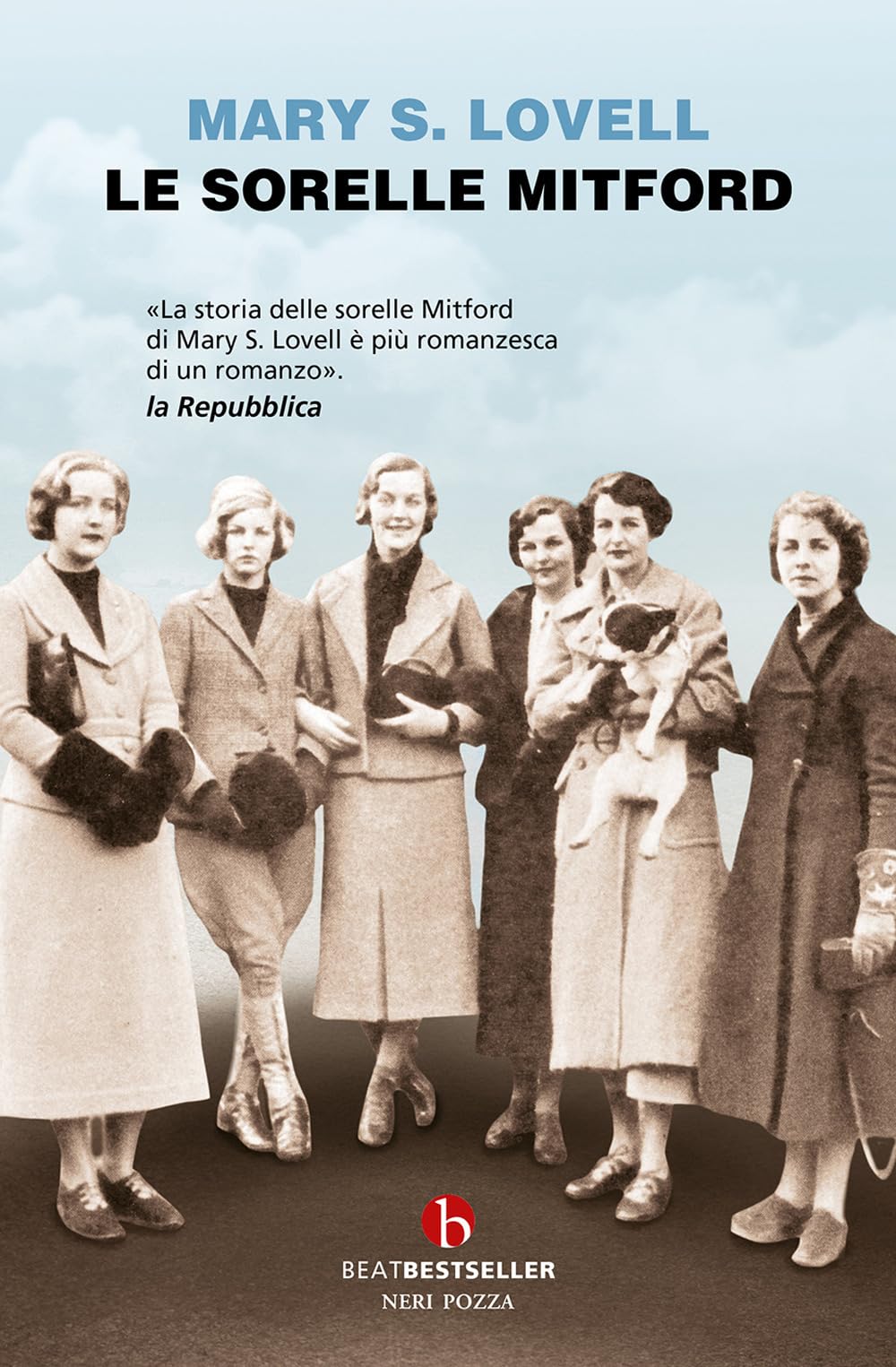 Le sorelle Mitford. Biografia di una famiglia straordinaria Memories