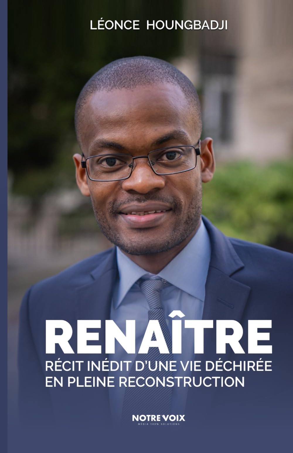 Renaître: Récit inédit d’une vie déchirée en pleine reconstruction book