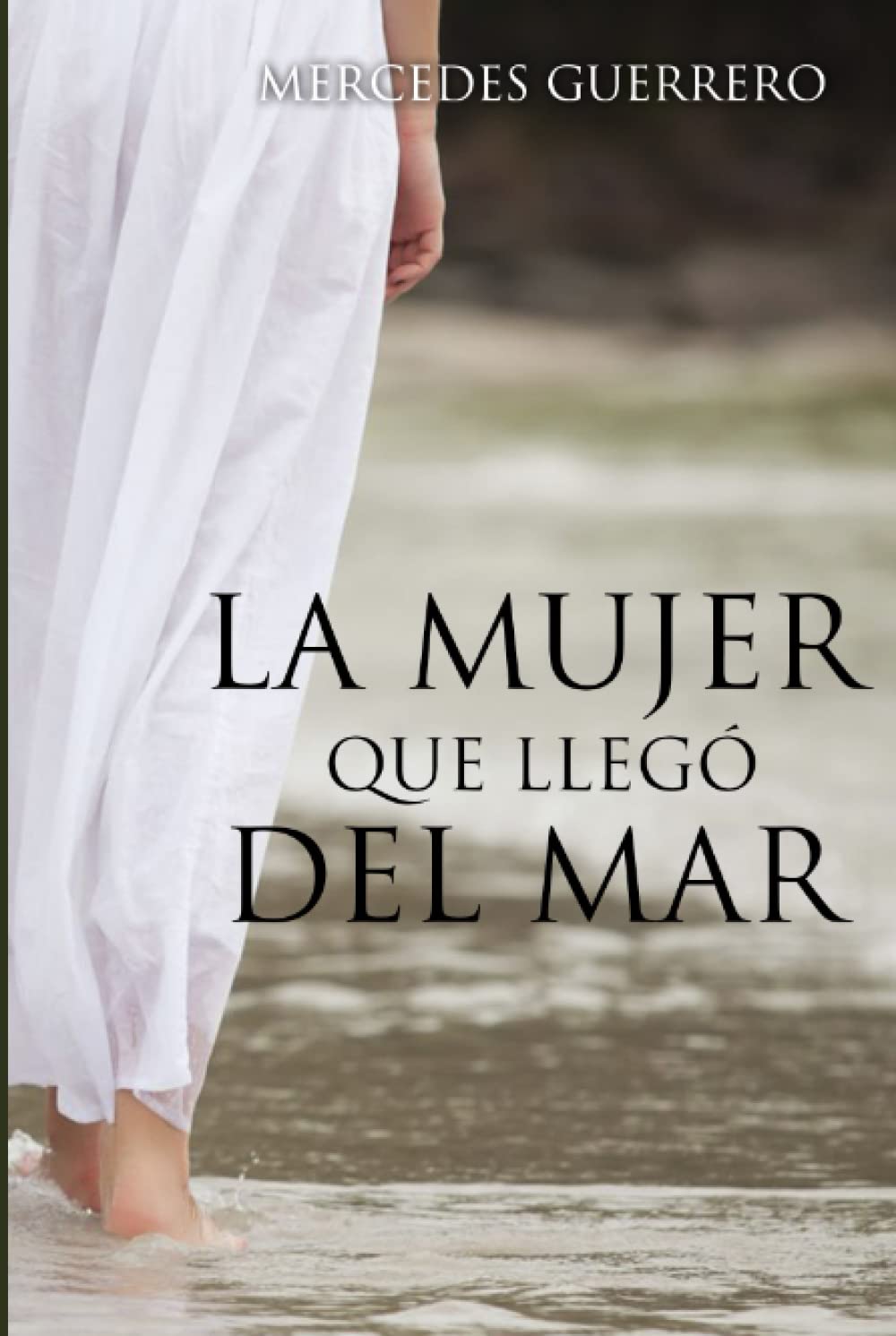 LA MUJER QUE LLEGÓ DEL MAR book